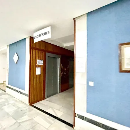 In Malaga With Sea And Mountain Views *