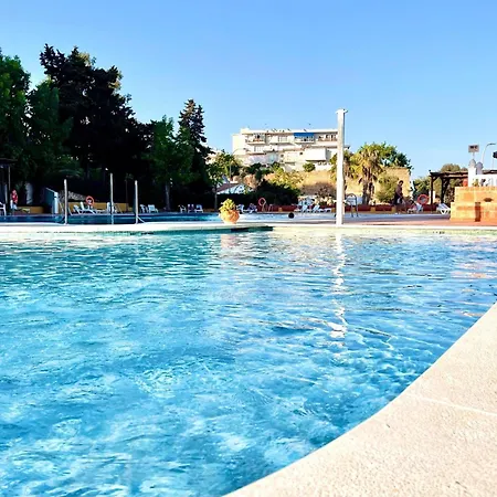 In Malaga With Sea And Mountain Views Апартаменти